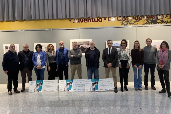 Acto de inauguración de la exposición fotográfica y entrega de premios